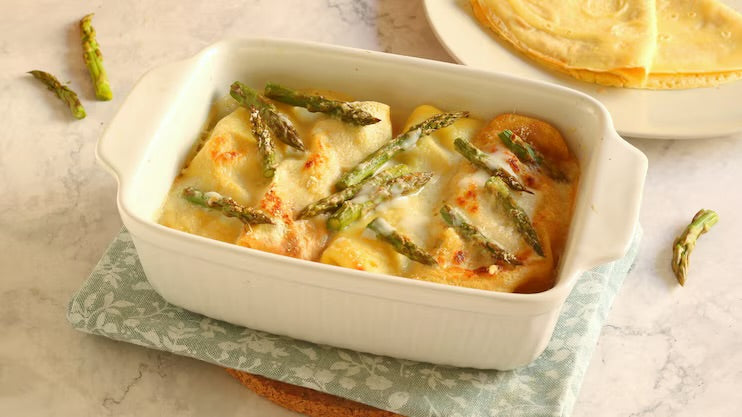 Fagottino di crepes con asparagi