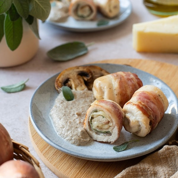Rollatine di pollo con sugo di funghi champignon